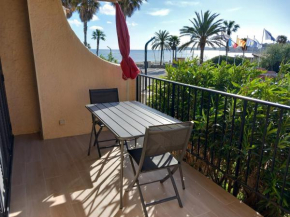 Joli Studio avec Terrasse